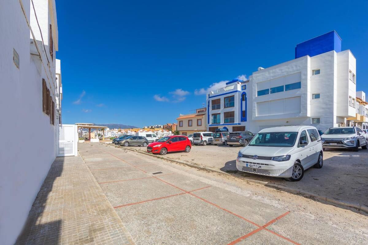 Tarifa Beach Apartment With Ocean Views And Pool Экстерьер фото